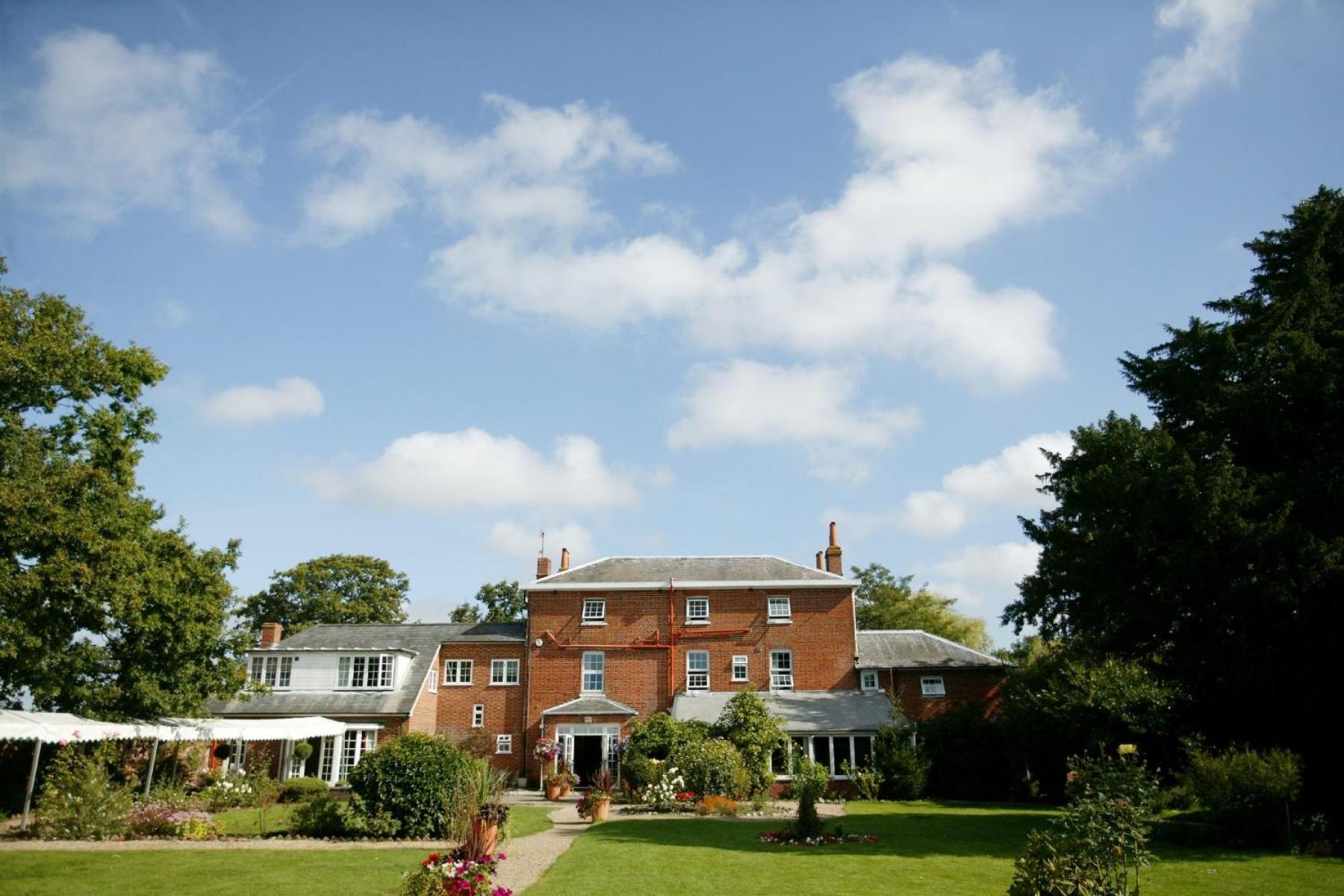 The Mill House Hotel Reading Bagian luar foto