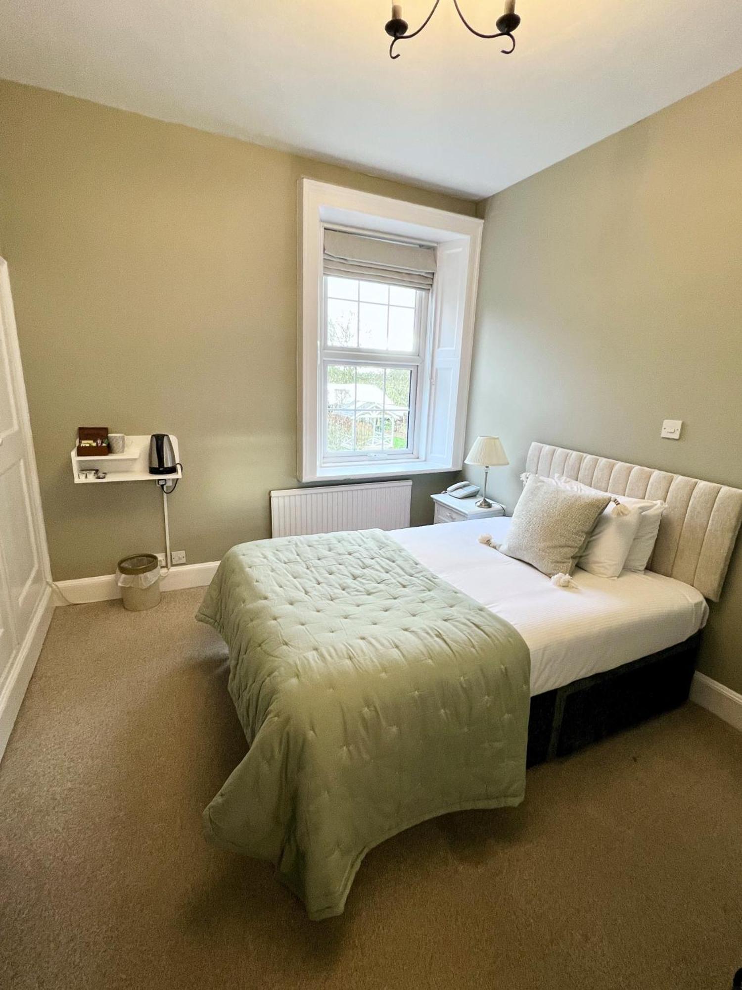 The Mill House Hotel Reading Bagian luar foto