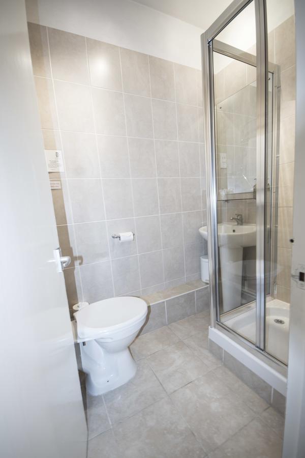 The Mill House Hotel Reading Bagian luar foto