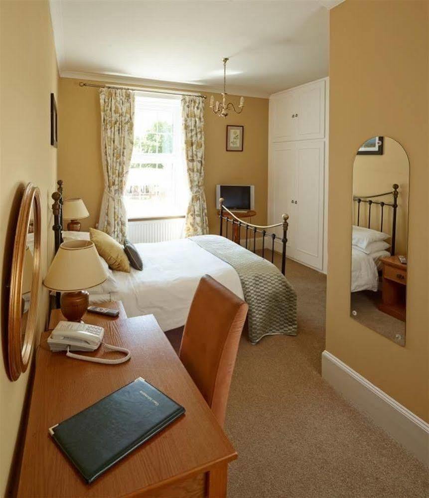 The Mill House Hotel Reading Bagian luar foto