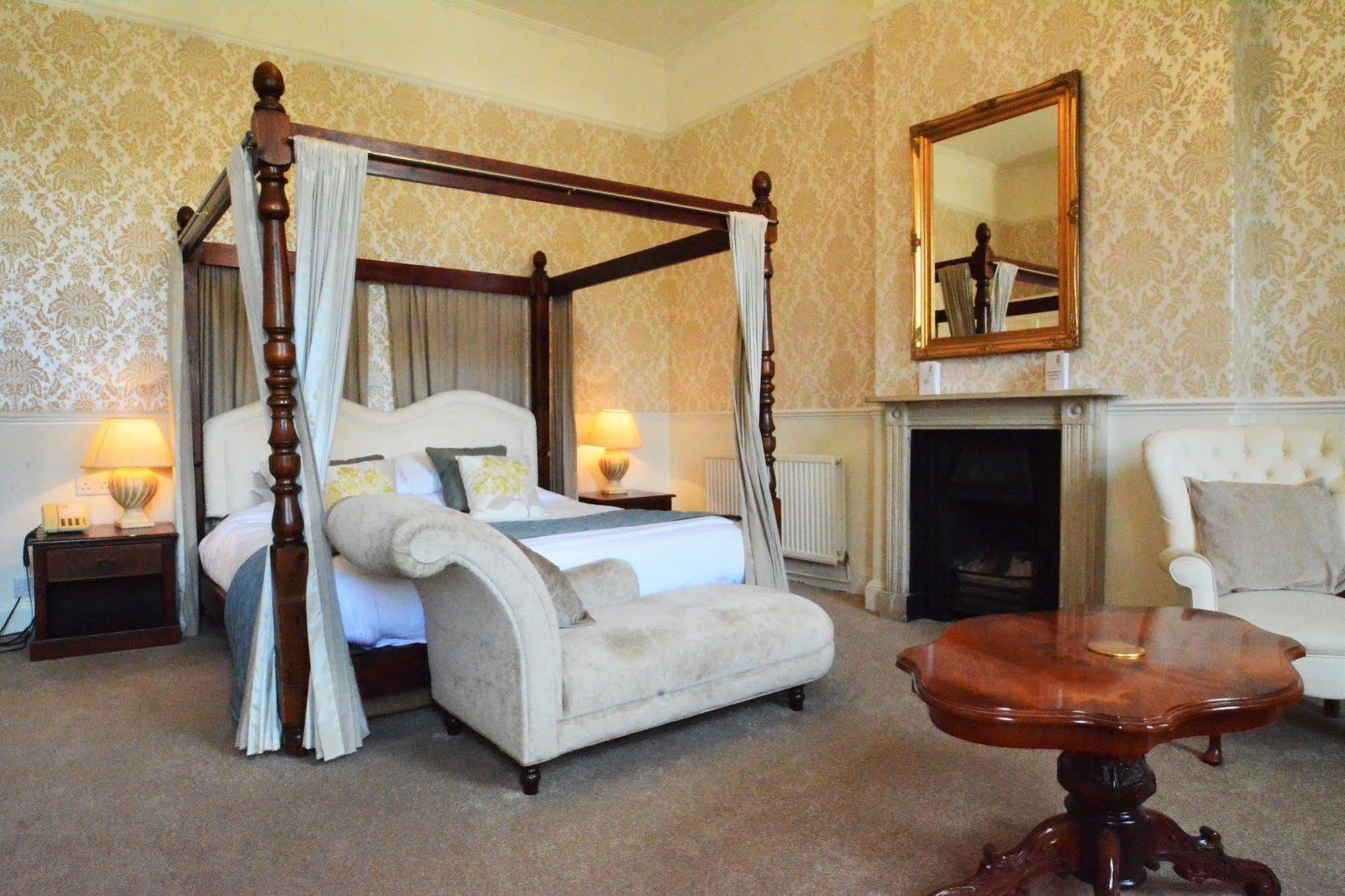 The Mill House Hotel Reading Bagian luar foto
