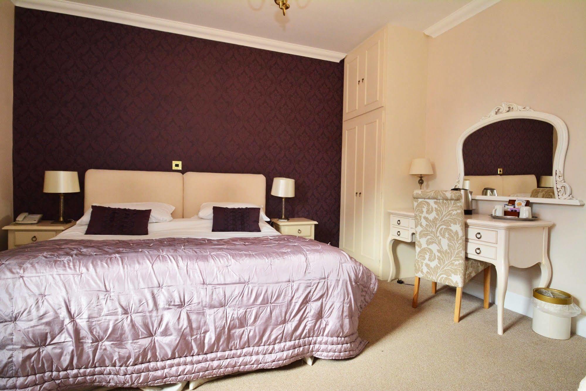 The Mill House Hotel Reading Bagian luar foto