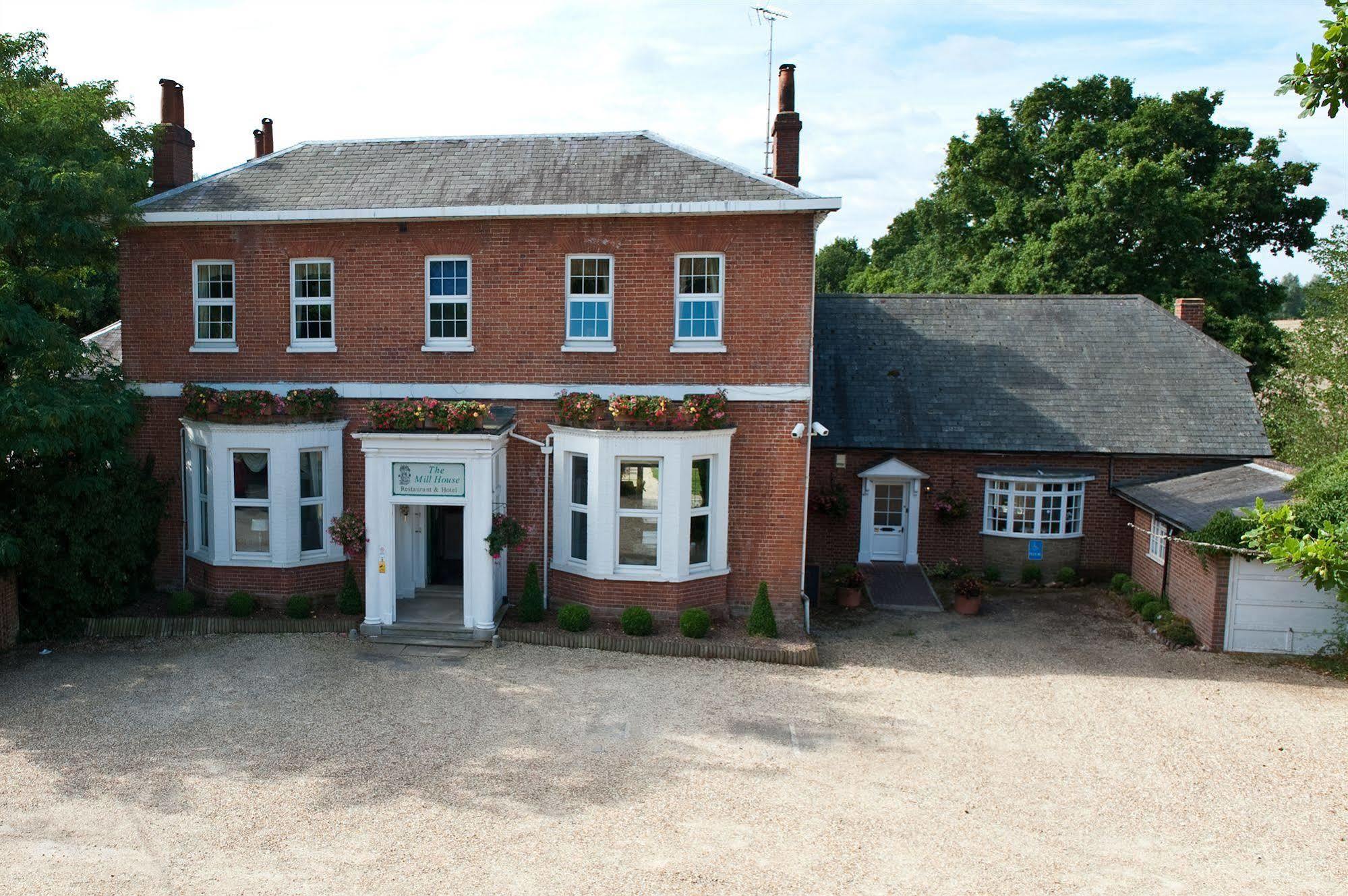 The Mill House Hotel Reading Bagian luar foto