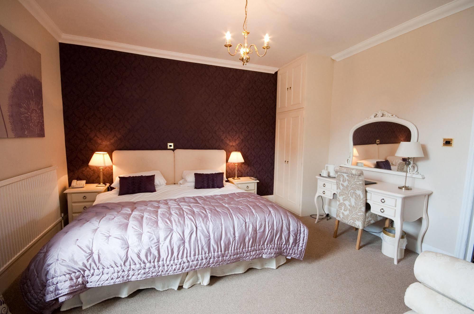 The Mill House Hotel Reading Bagian luar foto
